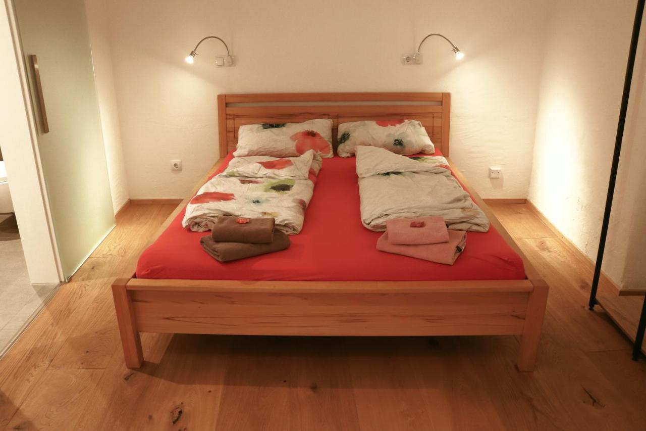 Stilvolle Wohnung Auf 50 M² Mit Parkplatz Und Wifi Kraiburg am Inn エクステリア 写真